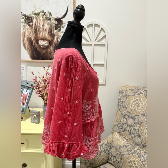 American Eagle Outfitters Pink Blouse with Stylish Appeal - Picture 5 of 5